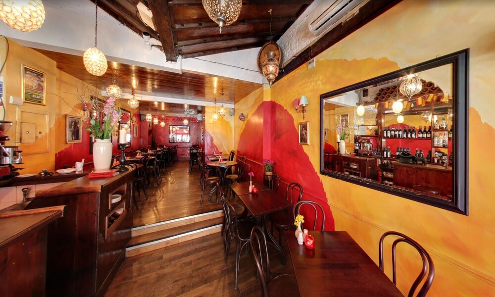 restaurant, red walls